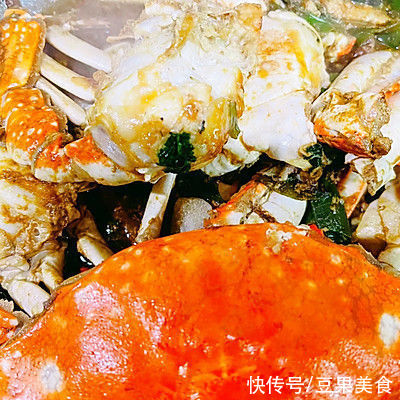 味达|#一口新年味，全家享佳味#黄油香爆葱姜蟹