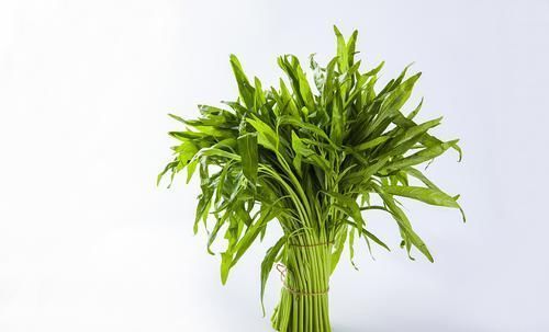 明白|空心菜是蔬菜界的“万毒之王”？营养师告诉你，看完终于明白了！