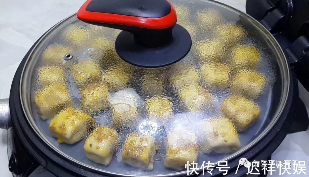 香酥|面粉别再烙饼了,试试这么做,个个香酥又掉渣,新手也能一次成功