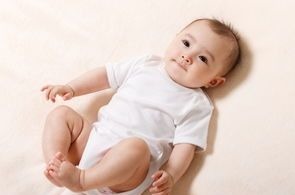 三个月|三个月的新生儿,有这四个举动说明智商很高,做得越熟练就越聪明