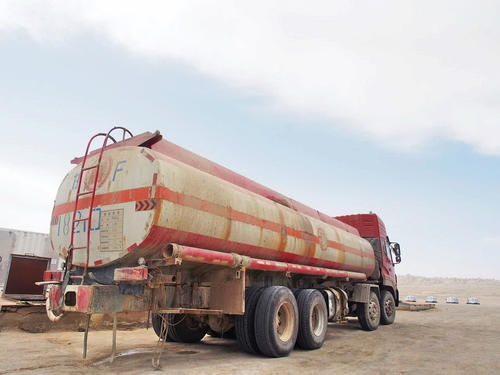 地球上最像火星的地方，荒凉寂寞寸草不生，住一晚太空舱2000块