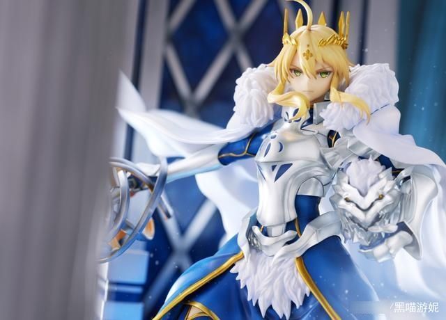 搞笑|fgo五星白枪呆手办官图公开:酷炫战马变王座 干饭王造型略搞笑