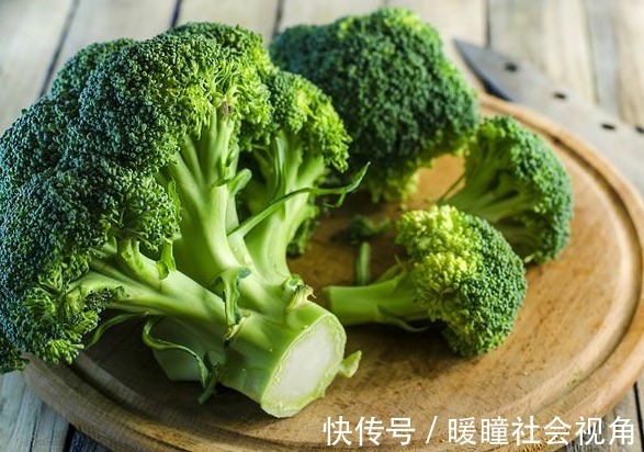 食物|视力下降,这11种 促进眼睛健康的食物或许有用
