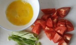 食物|最补钙的食物不是牛奶，其实是它，和西红柿搭配味道好，孩子爱吃