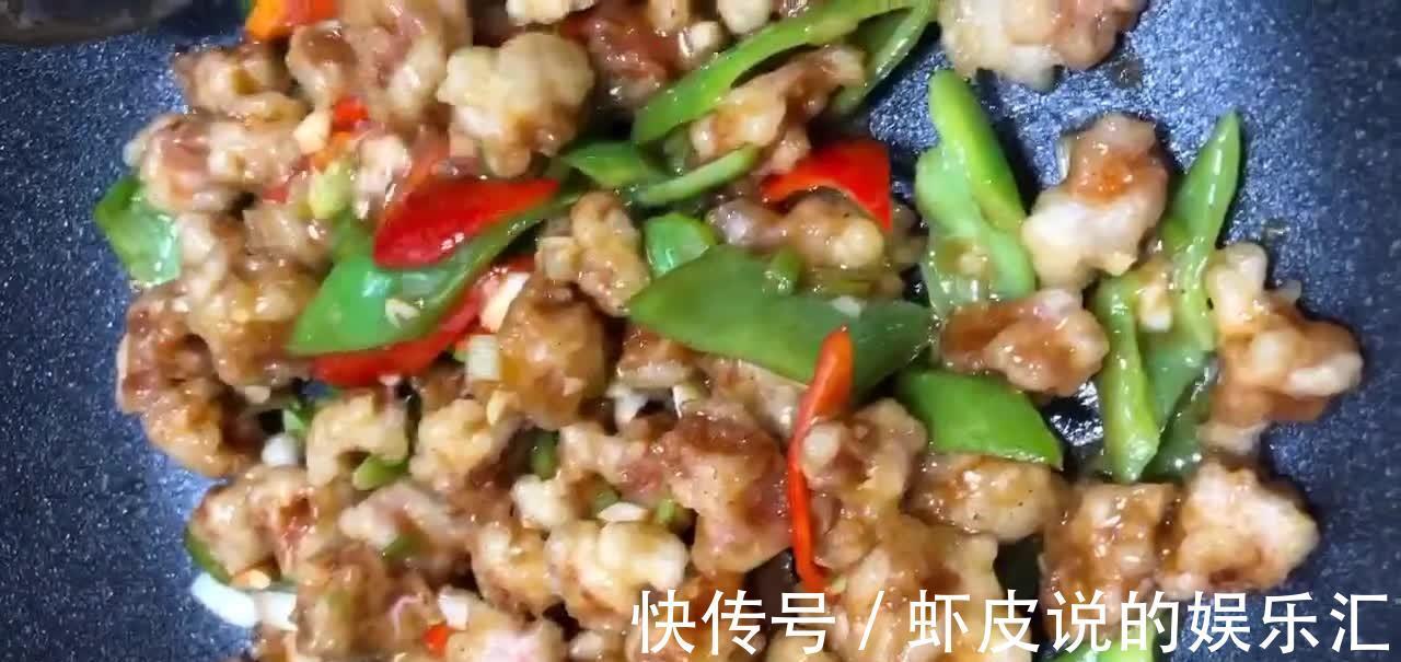 传统溜肉段的做法,外酥里嫩咸香适口,老幼妇孺皆被“通杀”