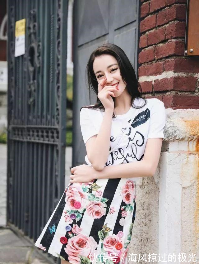 衬衫裙 女人要是过了48,这3种裙子尽量少穿,显老没气质,还被人说装嫩!