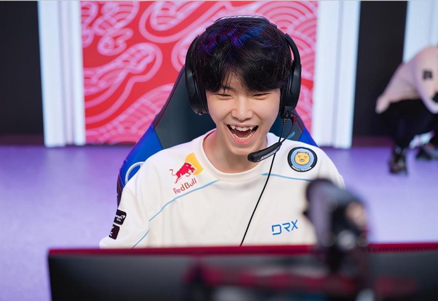 LPL|新的银河战舰？外媒发文：LPL为了Chovy，拿出了一笔巨额年薪
