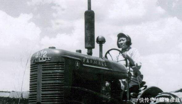 发现|几十年前,她开着拖拉机,几十年后,她才发现人民币上那人是自己