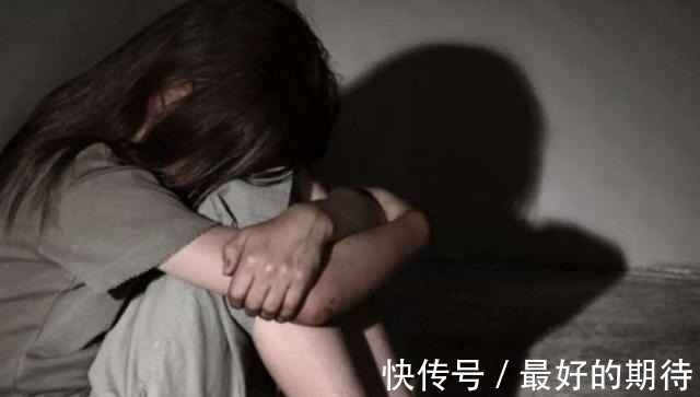 孩子|“妈,有人摸了我一下”,两个妈妈不同回答,扭转了孩子的人生