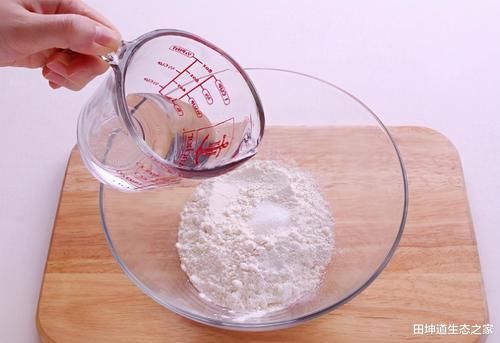  厨师|在制作披萨的时候，为什么卖那么贵还有人买，在家做这般便宜