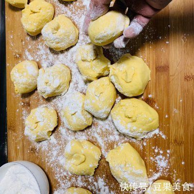 醒发|明天要上班，今天吃大餐手工玉米面馒头