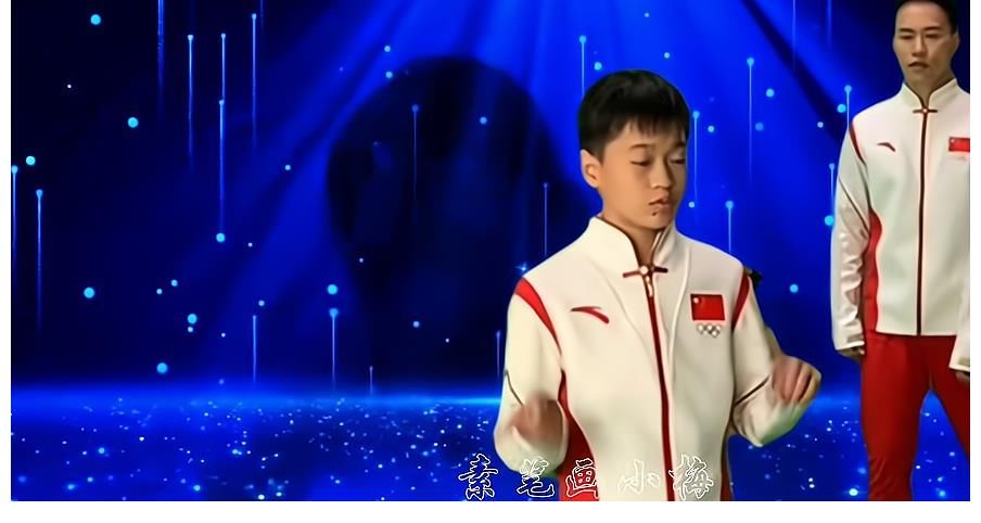 师姐唱完赶紧跟上！全红婵摇着手指开口歌唱，发现旁边没人愣住了