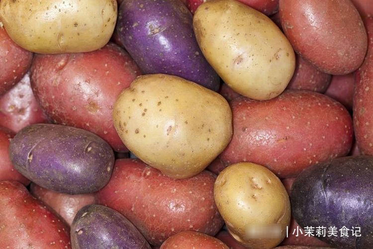 冬天买土豆,记得分清黄皮,白皮和红皮,口感差别大,吃法大不同