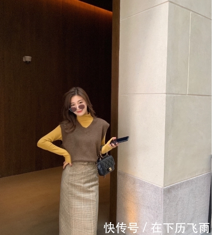 基础|不是基础款太廉价,而是你的搭配方式出了错,半身裙其实很养眼