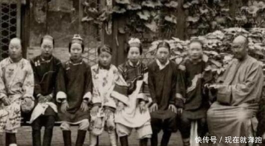 便装|晚清老照片:穿便装的袁世凯肚大腰圆,慈禧的干女儿貌美如花!