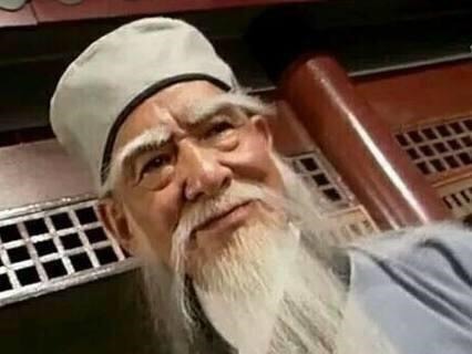 慕容博|萧远山30年前甩慕容博10条街,为何后期被追上扫地僧一句话秒懂