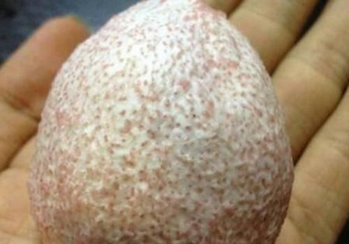 认不出|我赌一箱辣条,这5种脱了皮的水果,没吃过的话,第一眼都认不出