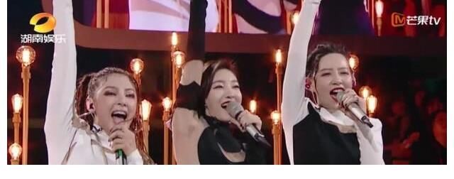 《乘风破浪的姐姐》二公，2人最惊艳，1个眼神心意相通