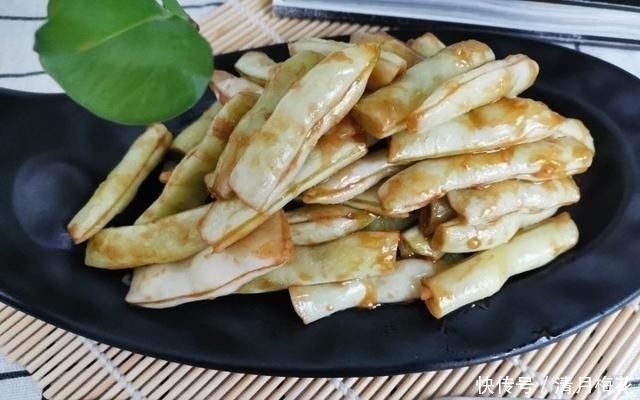 简单|立夏后,遇到这菜我一买就是5斤,比茄子香,比黄瓜鲜,做法简单