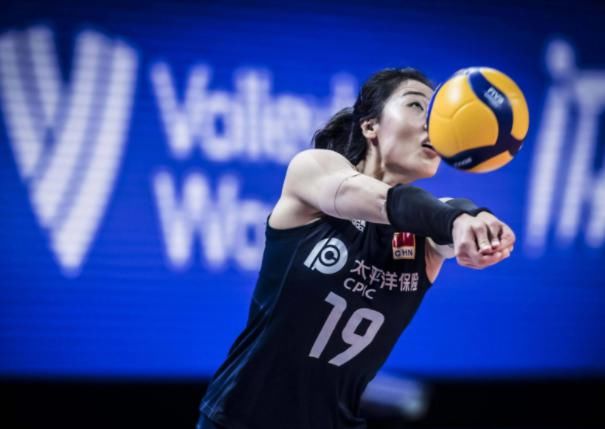 丁霞|中国女排有5大奥运新兵！李盈莹恐是替补奇兵，刘晏含处境尴尬