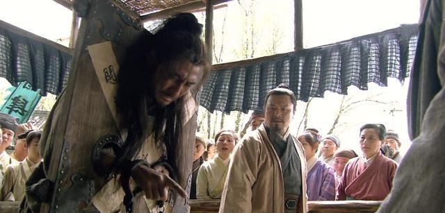 林冲出妻卖友,鲁智深和他梁山相聚,只是淡淡地说了2个字