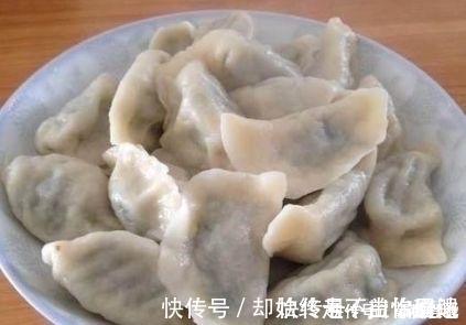 入秋后此菜正便宜，包饺子比猪肉馅还香，老公连吃40个不过瘾