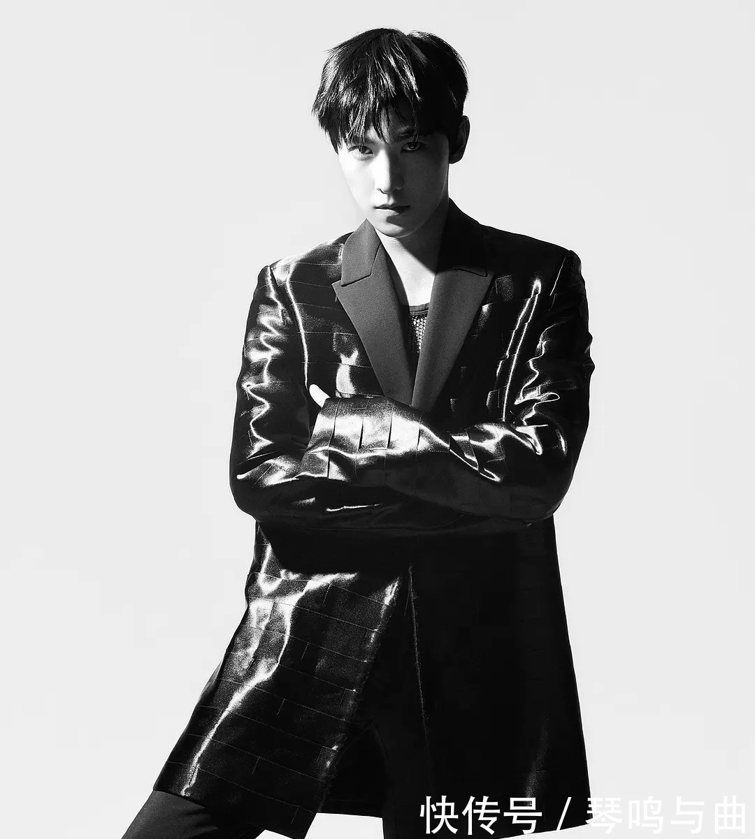 顾漫|杨洋于途联名杂志图发布 《你是我的荣耀》定档将播