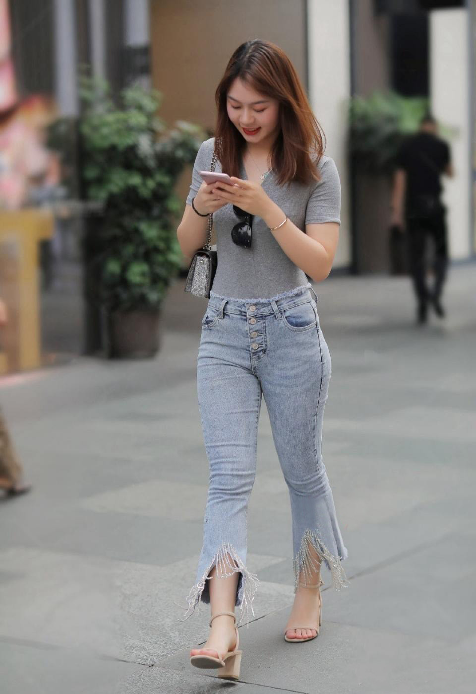 潮人|打造休闲个性的造型, 一条牛仔裤就够了, 省心实用潮人都爱