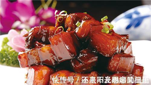 做红烧肉,有人用冰糖有人用白糖,大错特错,大厨教你正确做法!