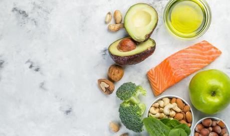 喜歡吃素的人,多吃2種魚!可保護“心血管”,還能促進大腦發育