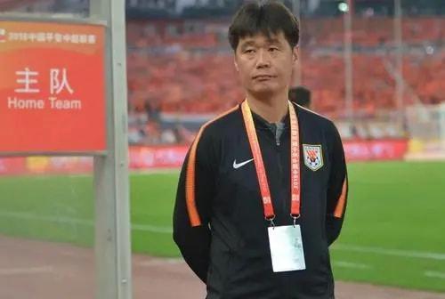 李霄鹏|陈戌源回国突传坏消息,中国男足再出意外,李霄鹏或做大调整