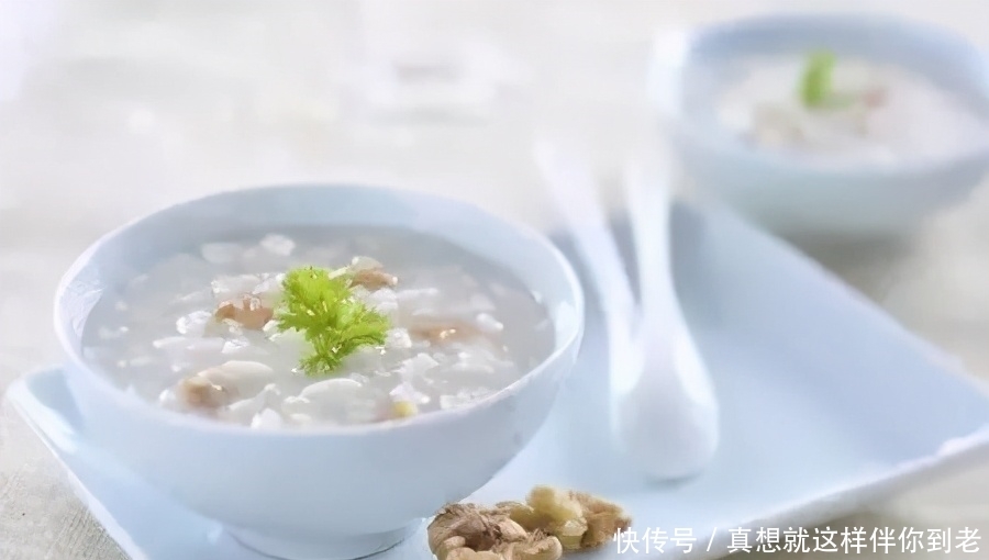 小米粥别直接煮,多加一食材,宝宝更爱吃,软糯好消化,辅食首选