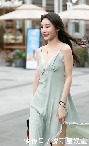 长裙|今夏开始流行薄荷绿,吊带蕾丝长裙尽显优雅,好气质这样穿就够了