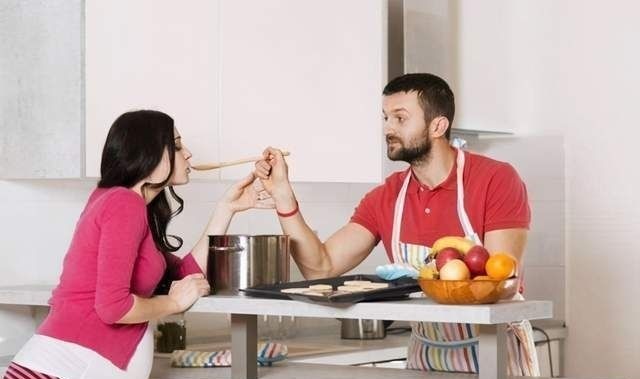 胎动|胎儿其实也会感到“饿”,当胎儿出现这些情况,证明他们要开饭了