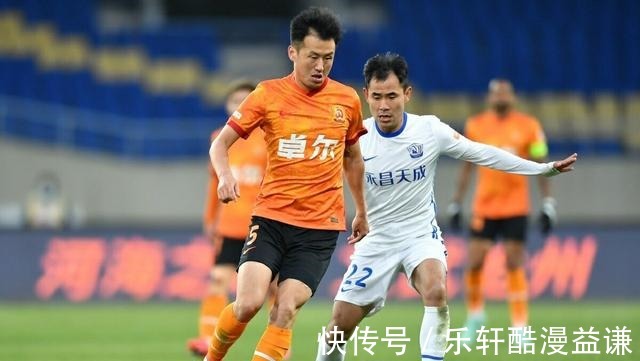 武漢隊|雖敗猶榮！武漢隊本輪早早被罰下一人，卻能一直壓著對手踢