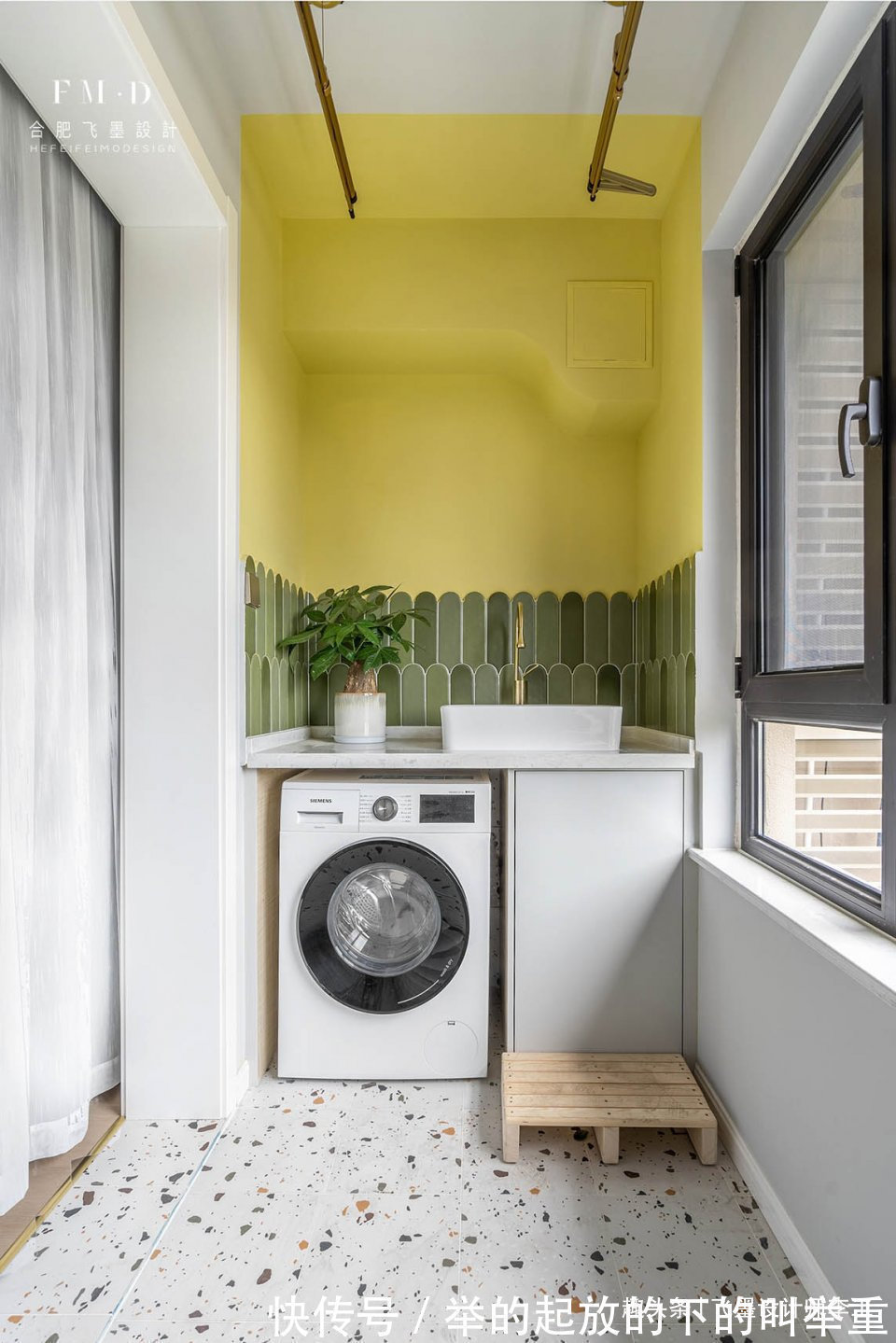 顶柜|阳台靠墙打到顶柜,内部加杆变身“衣帽间”,分类收纳榨干每1平