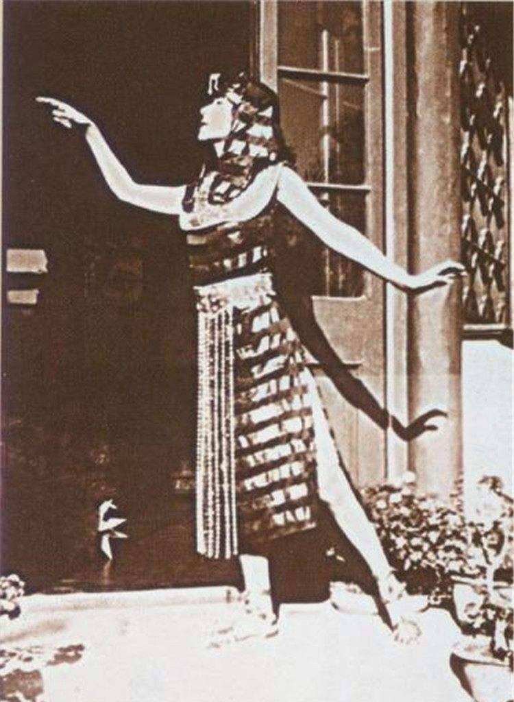 慈禧|清朝女人都长得丑？那是你没见过慈禧的贴身女官，这容貌气质实在太绝了