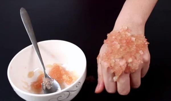 美肤|看完这4个大妙用，我偷偷把西瓜皮留起来，知道后你也不会扔掉的