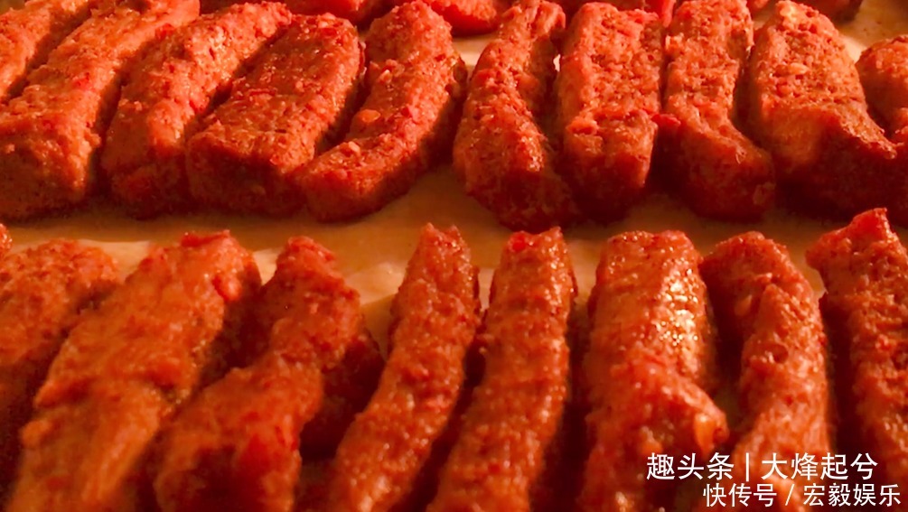 香辣手撕牛肉干,做法简单易学,刷剧必备小零食,越嚼越香真过瘾