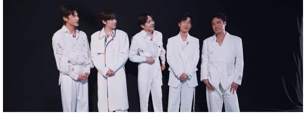 《追光吧》一公来袭：金星回归周晓鸥出圈，吴镇宇组和声感染全场