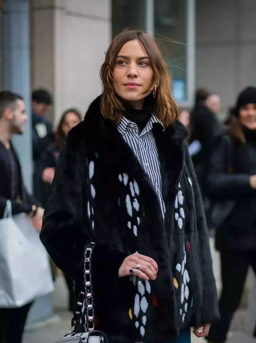 早春的第一件衬衫怎么挑?从不同“维度”入手,穿出不同风格