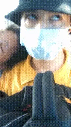 搞笑GIF:骚年,这是你想要的小姐姐吗? GIF动图 第3张-福利吧