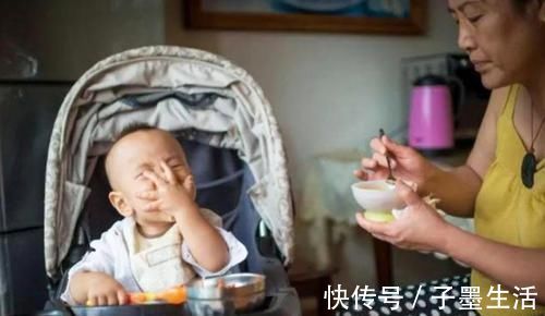 儿科医生|宝宝多大才能和大人随餐?过早吃“大人饭”,小心变成“重口味”