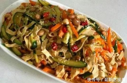 做凉拌菜时,记得加上两味调料,味道立马变好吃