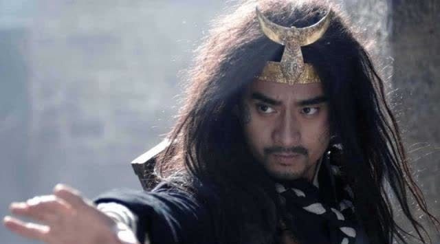 水浒传!水浒传中此人能战平林冲,差点活捉宋江,最后却被李逵两斧子砍翻