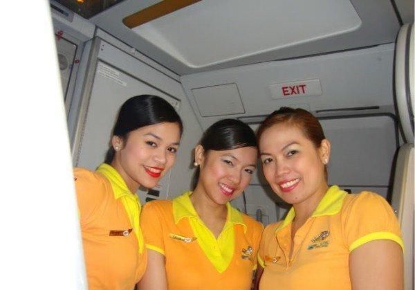 老年|世界各国空姐你都见过哪些国家的最喜欢哪个航空的空姐!