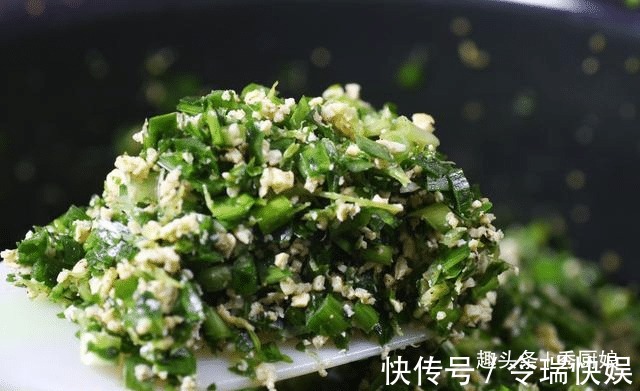 包韭菜馅饺子或包子，最忌放此种调料，难怪味道不鲜美，还不好吃