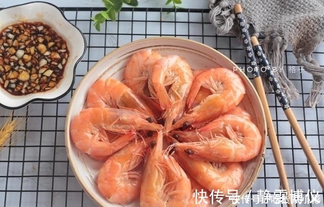 这道菜|水煮虾,到底用冷水还是热水?很多人选错了,难怪腥味重,不好吃