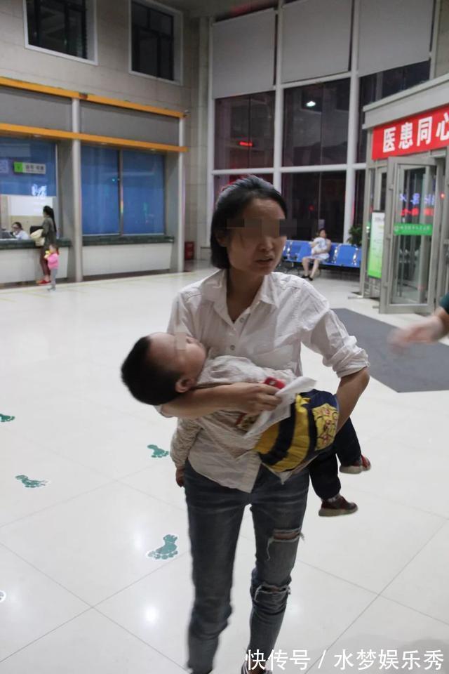 喉咙|2岁男童被饼干卡喉咙窒息,送入医院抢救无效,父母只能放弃治疗