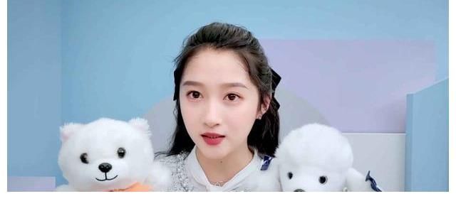 关晓彤首个自编、自导的vlog完美收官,效果杠杠的,值得点赞